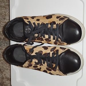 Cole Haan leopard print size 8.5